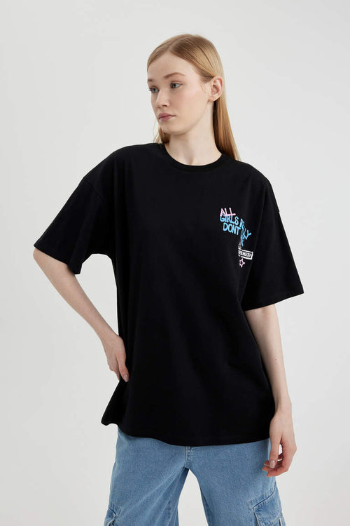 Woman Black Oversize Printed Short Sleeve T-Shirt