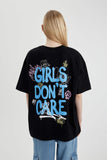 Woman Black Oversize Printed Short Sleeve T-Shirt