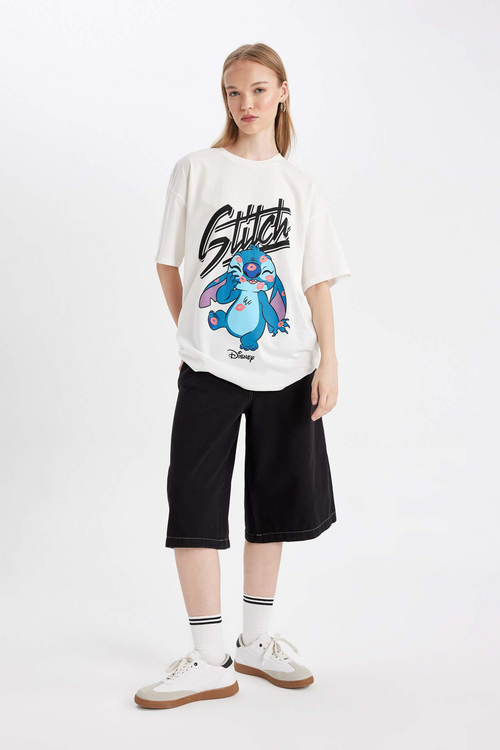 WOMEN White Lilo Stitch Oversize Fit T-Shirt